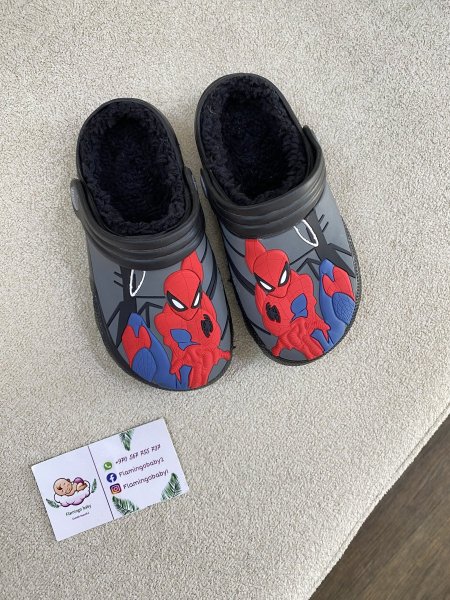 كروكس مبطّن فرو ديزني