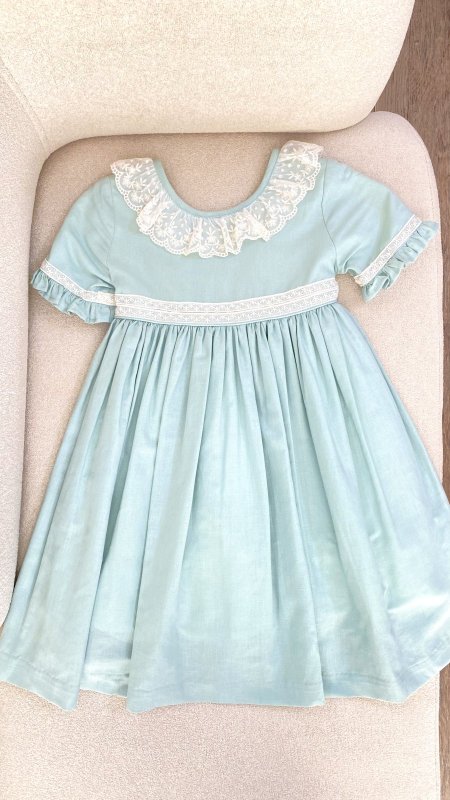 فستان فيروزي سنوات