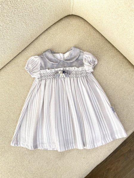 فستان رمادي ناعم