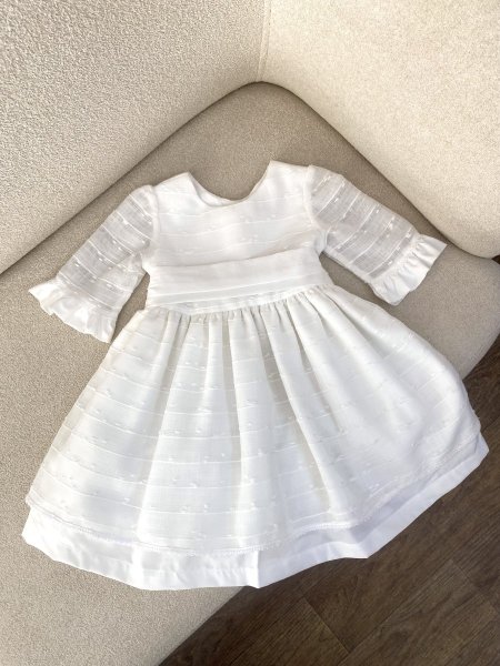 فستان بدلة أبيض سنوات