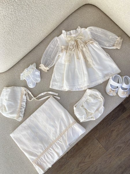 بكج فستان أوفوايت أنيق