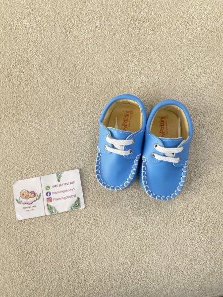 حذاء بيبي
