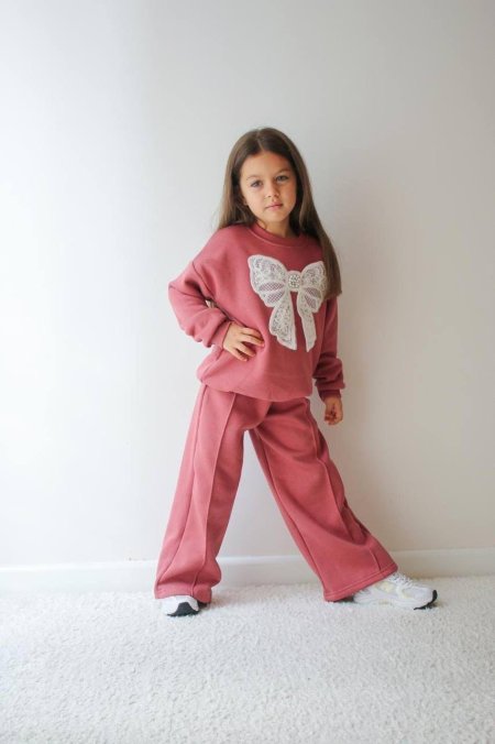 تريننج فيونكة من زارا