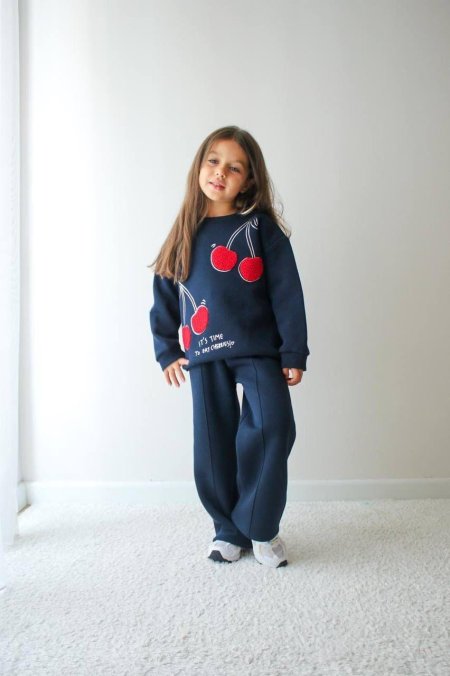 تريننج الكرز من زارا