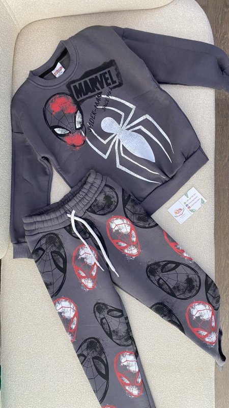 ترينج فوتر من زارا