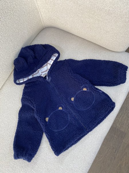 جاكيت فرو مبطن كحلي