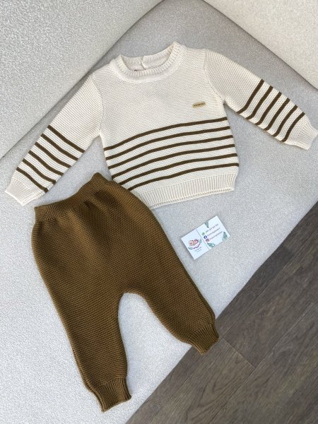 طقم ولادي أشهر