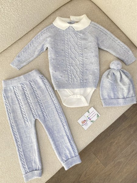 طقم صوف ولادي أشهر