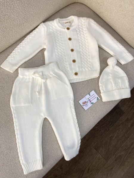 طقم صوف أشهر أنيق