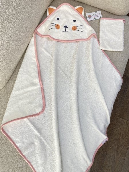 منشفة بيبي أبيض